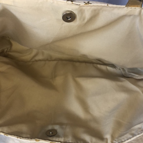 Unbranded cream colored woven tote. Gold moon and stars print. Gold handles. - Picture 6 of 8